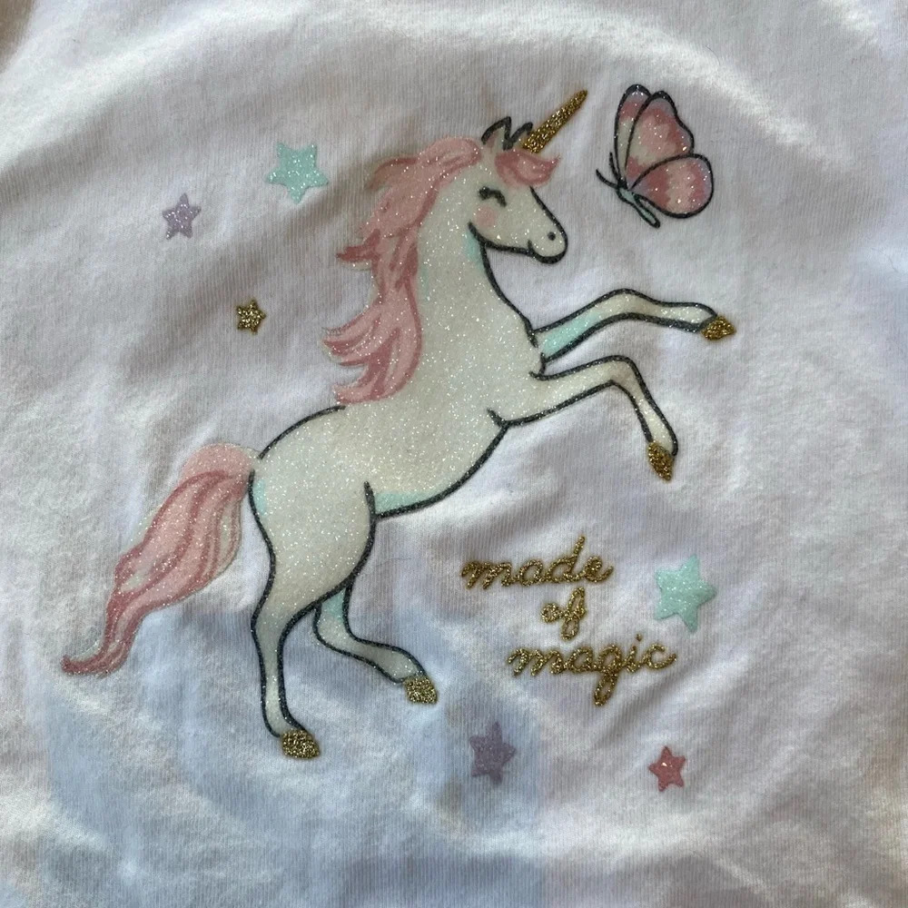 Carters‎ unicorn onesie or bodysuit size 12 month